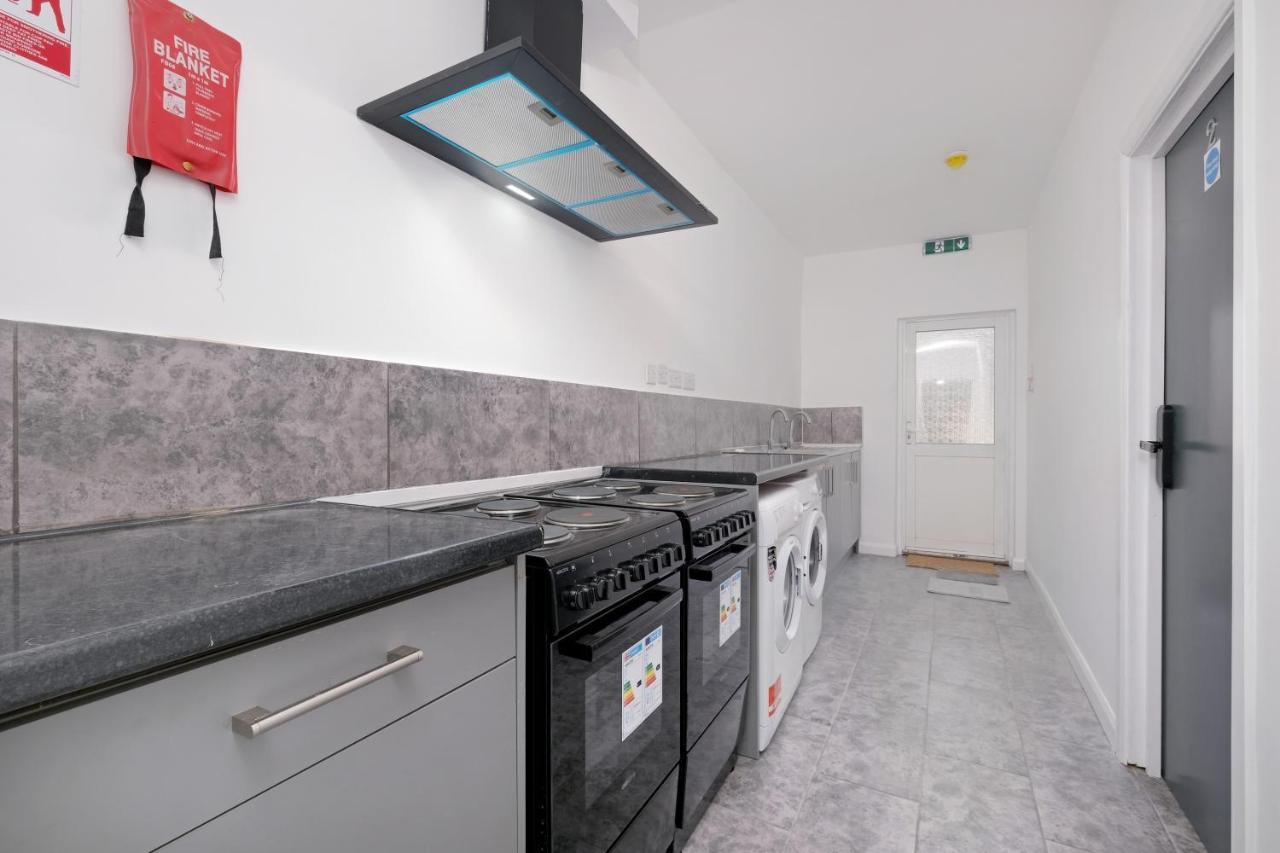 Fernbank Studios Sudbury Hill Harrow Self-Contained Studios With En-Suite Wembley Exterior photo