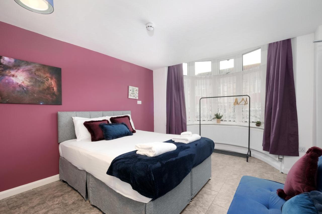 Fernbank Studios Sudbury Hill Harrow Self-Contained Studios With En-Suite Wembley Exterior photo