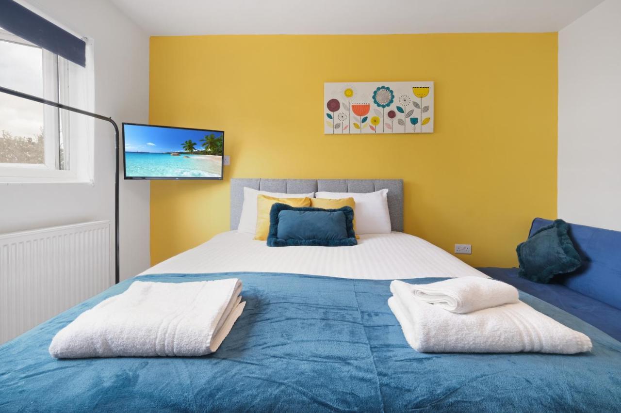 Fernbank Studios Sudbury Hill Harrow Self-Contained Studios With En-Suite Wembley Exterior photo