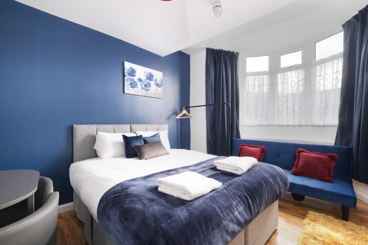 Fernbank Studios Sudbury Hill Harrow Self-Contained Studios With En-Suite Wembley Exterior photo
