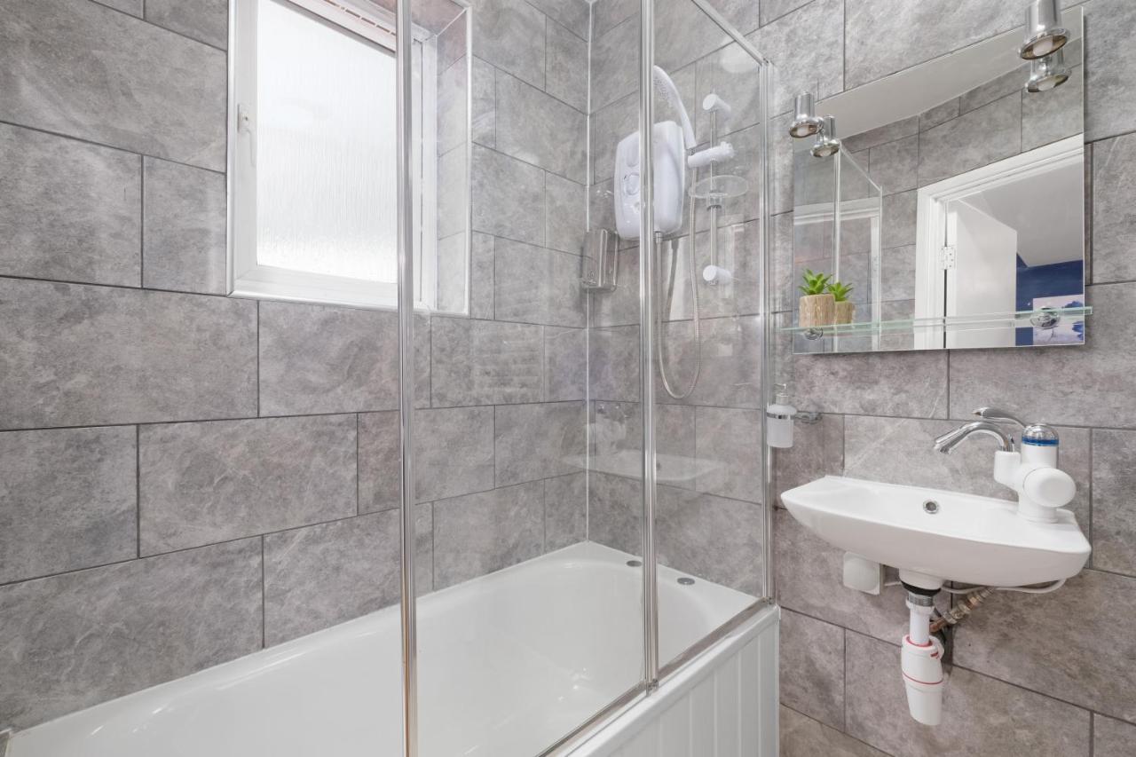 Fernbank Studios Sudbury Hill Harrow Self-Contained Studios With En-Suite Wembley Exterior photo