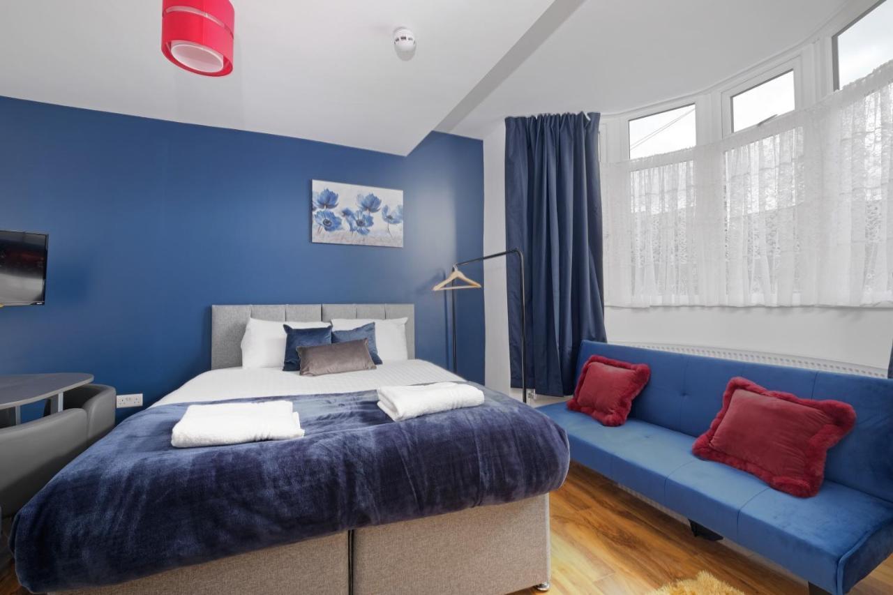 Fernbank Studios Sudbury Hill Harrow Self-Contained Studios With En-Suite Wembley Exterior photo